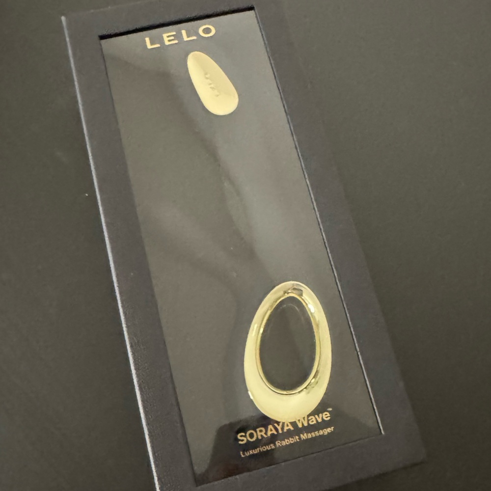Soraya Wave Luxurious Rabbit Massager - Gold